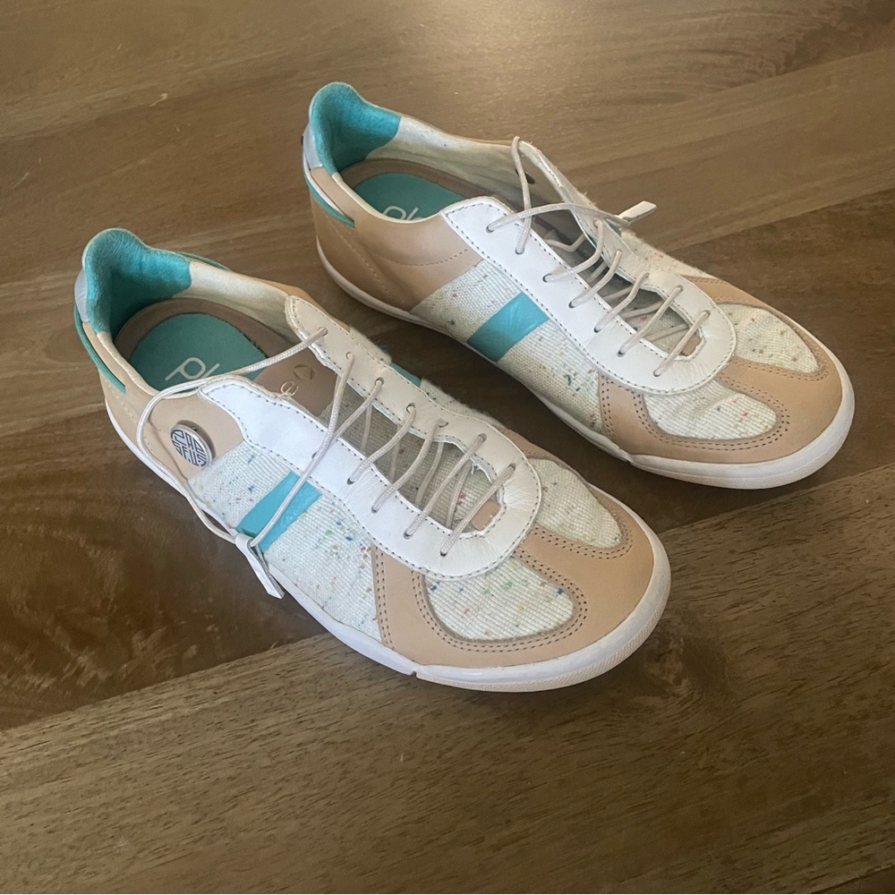 PLAE Butler Shoe - Picture 2 of 10